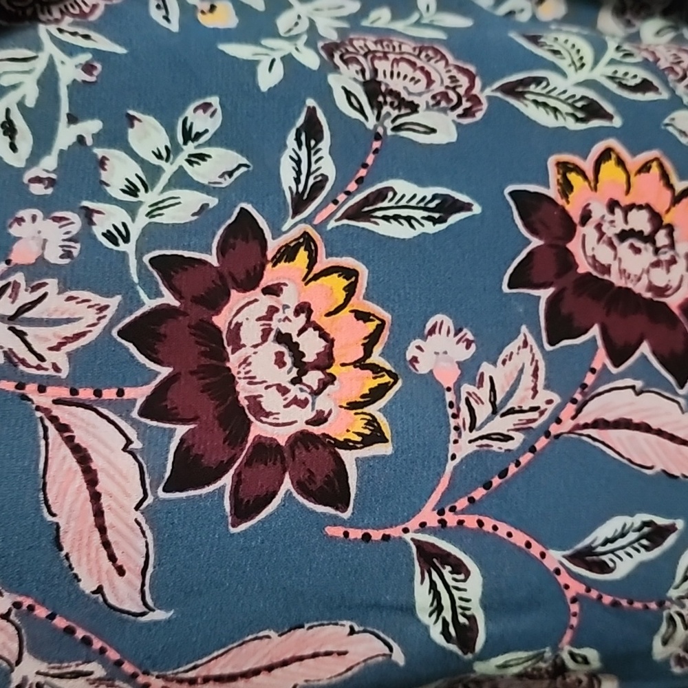 Torrid Tie Front High-Low - Picture 4 of 7